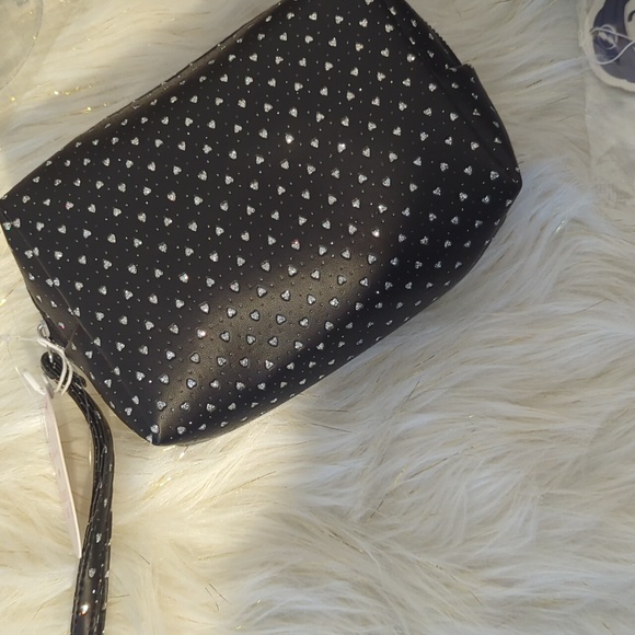 Black Heart Pattern Cosmetic Bag - Picture 2 of 3